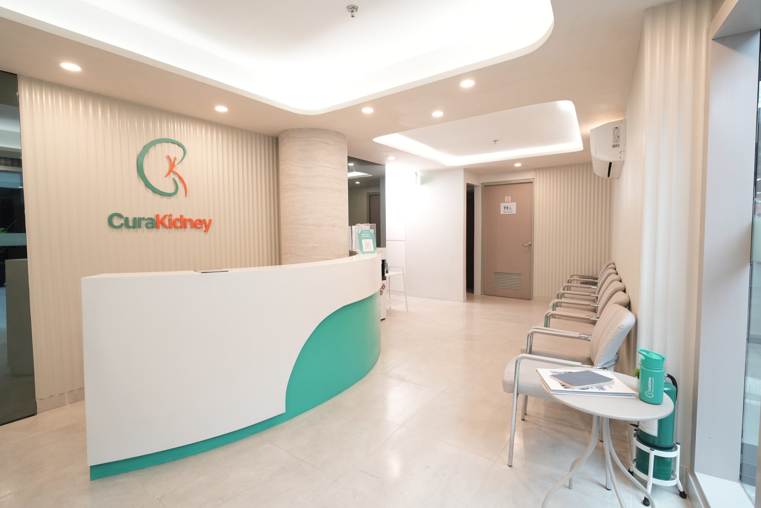 CuraKidney facility - reception area, alternate view